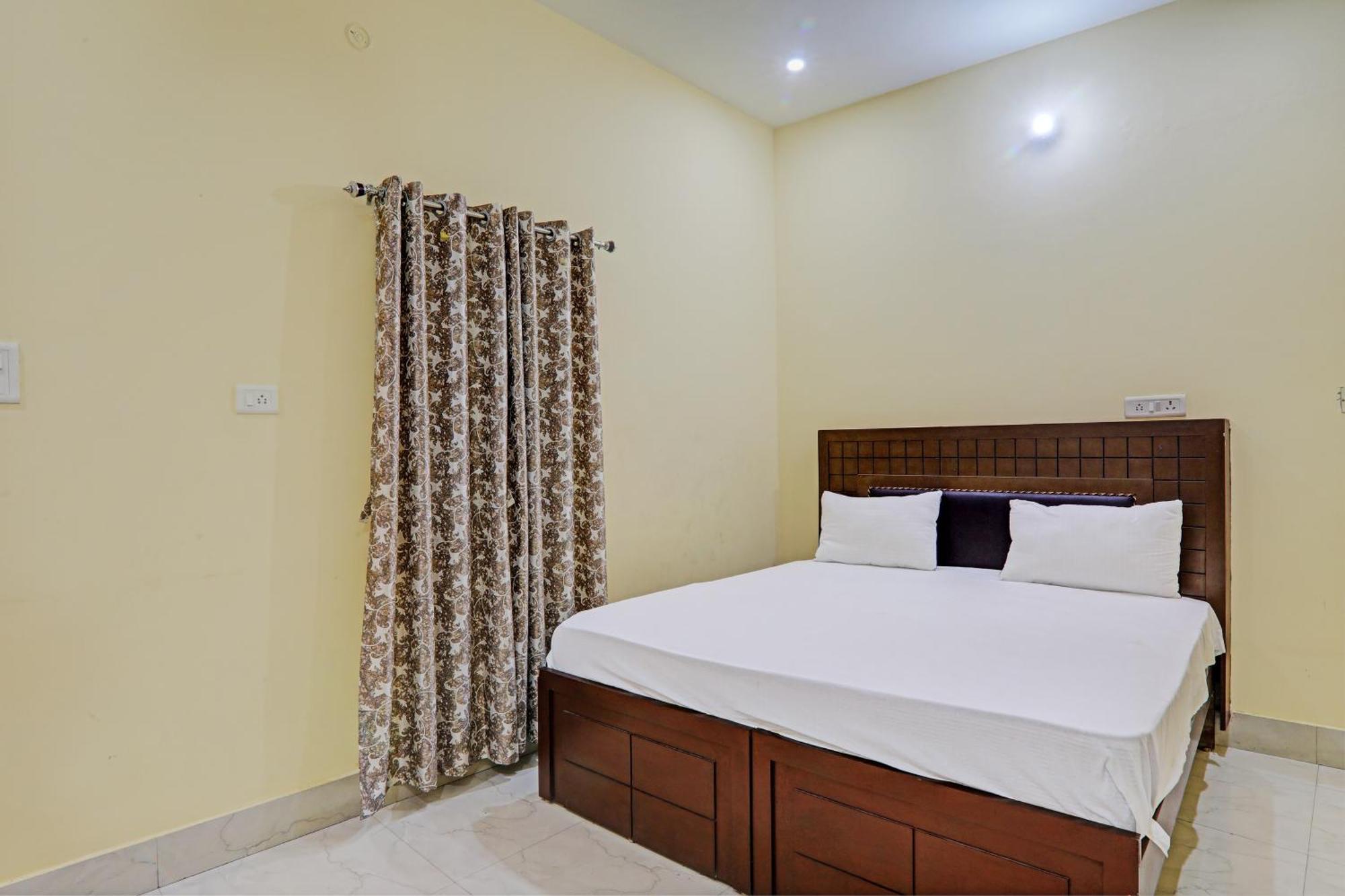 Hotel O Home Singhs Delight, Varanasi